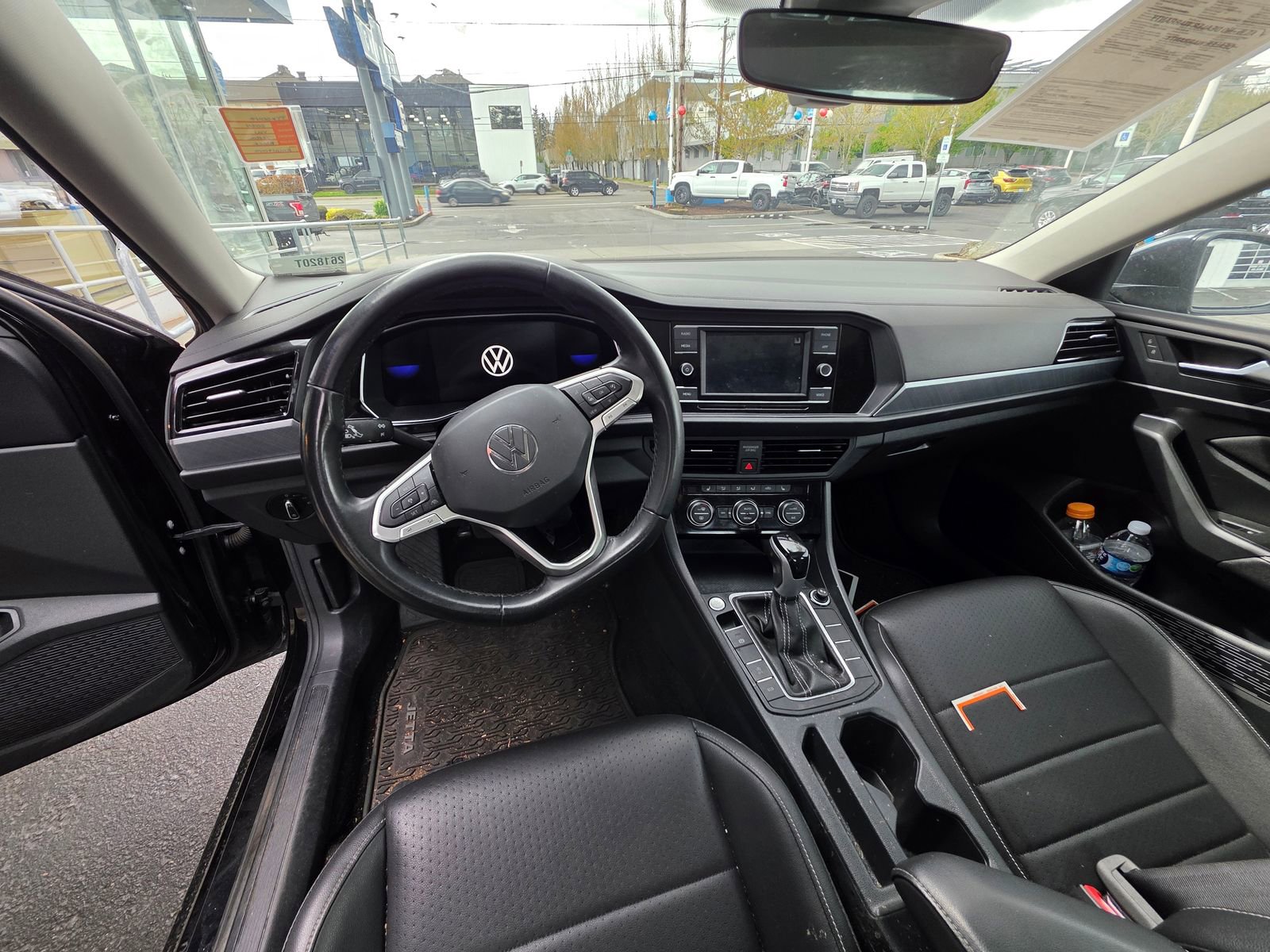 Used 2024 Volkswagen Jetta SE image 12