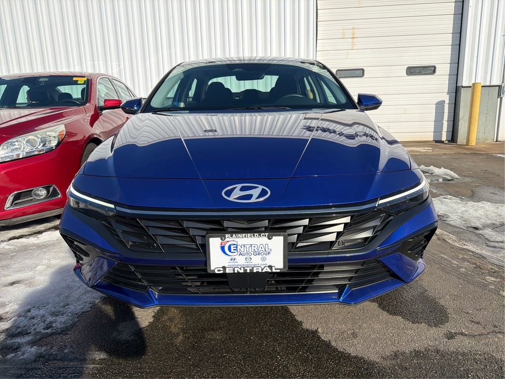 Certified 2025 Hyundai Elantra SEL image 23