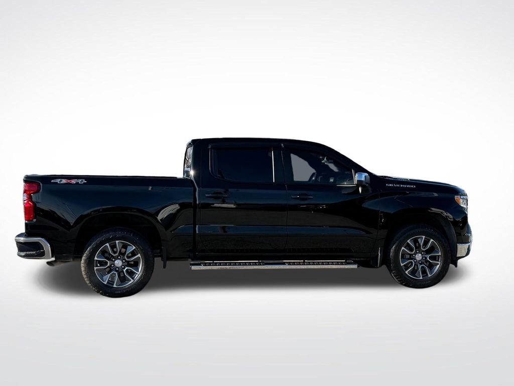 Used 2025 Chevrolet Silverado 1500 LT image 8
