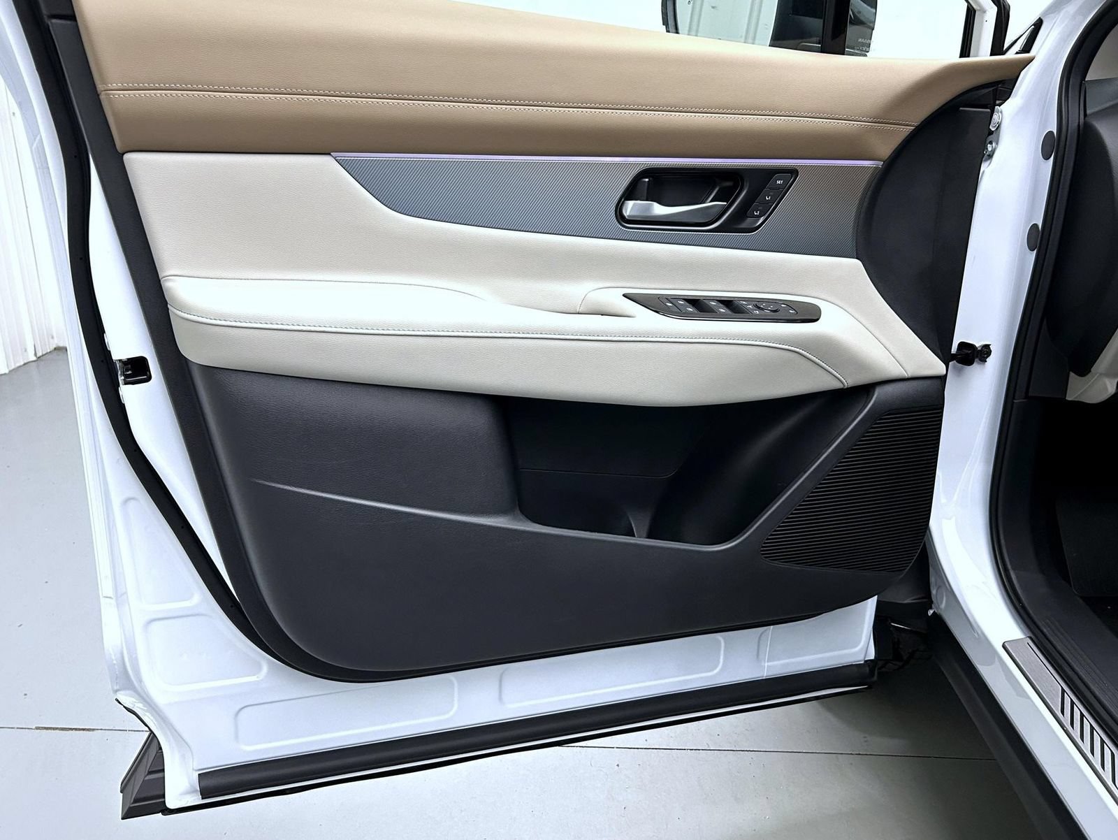 New 2027 Nissan Murano Platinum w/ Cargo Package AWD/4WD image 9