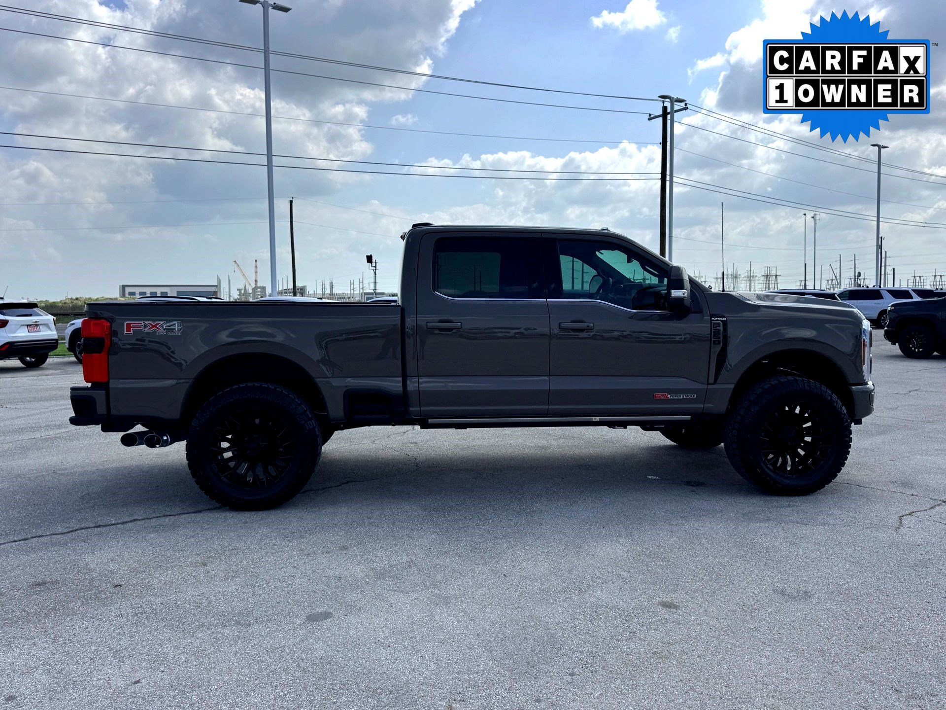 Used 2026 Ford F250 Platinum w/ Platinum Plus Package image 6