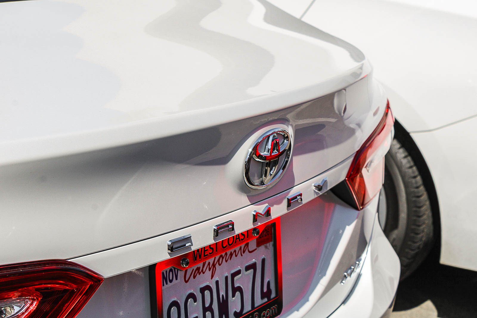 Certified 2019 Toyota Camry XLE w/ Carpet Mat Package FWD image 10