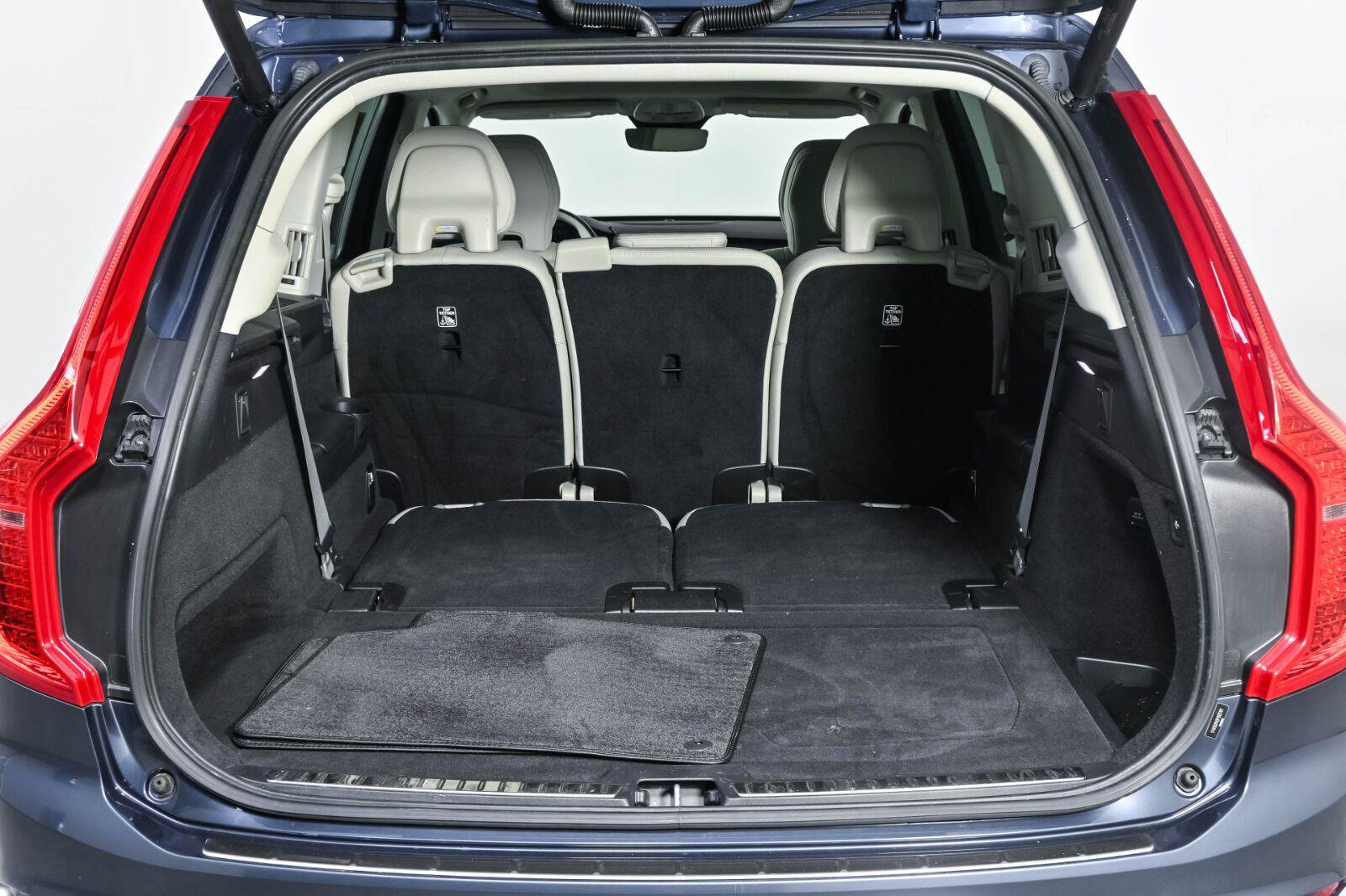 Used 2023 Volvo XC90 B6 Plus w/ Protection Package Premier AWD/4WD image 31