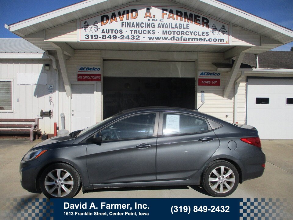 Used 2012 Hyundai Accent GLS w/ Premium Pkg 3