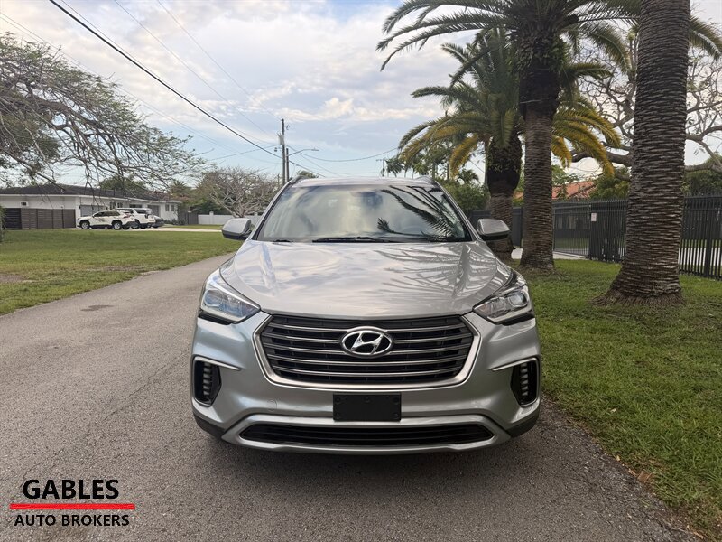 Used 2018 Hyundai Santa Fe SE w/ Cargo Package AWD/4WD image 3