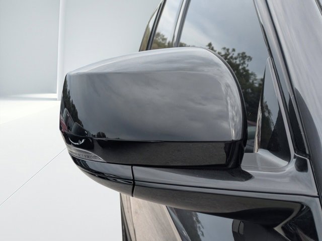 New 2025 Jeep Grand Cherokee L Laredo image 10