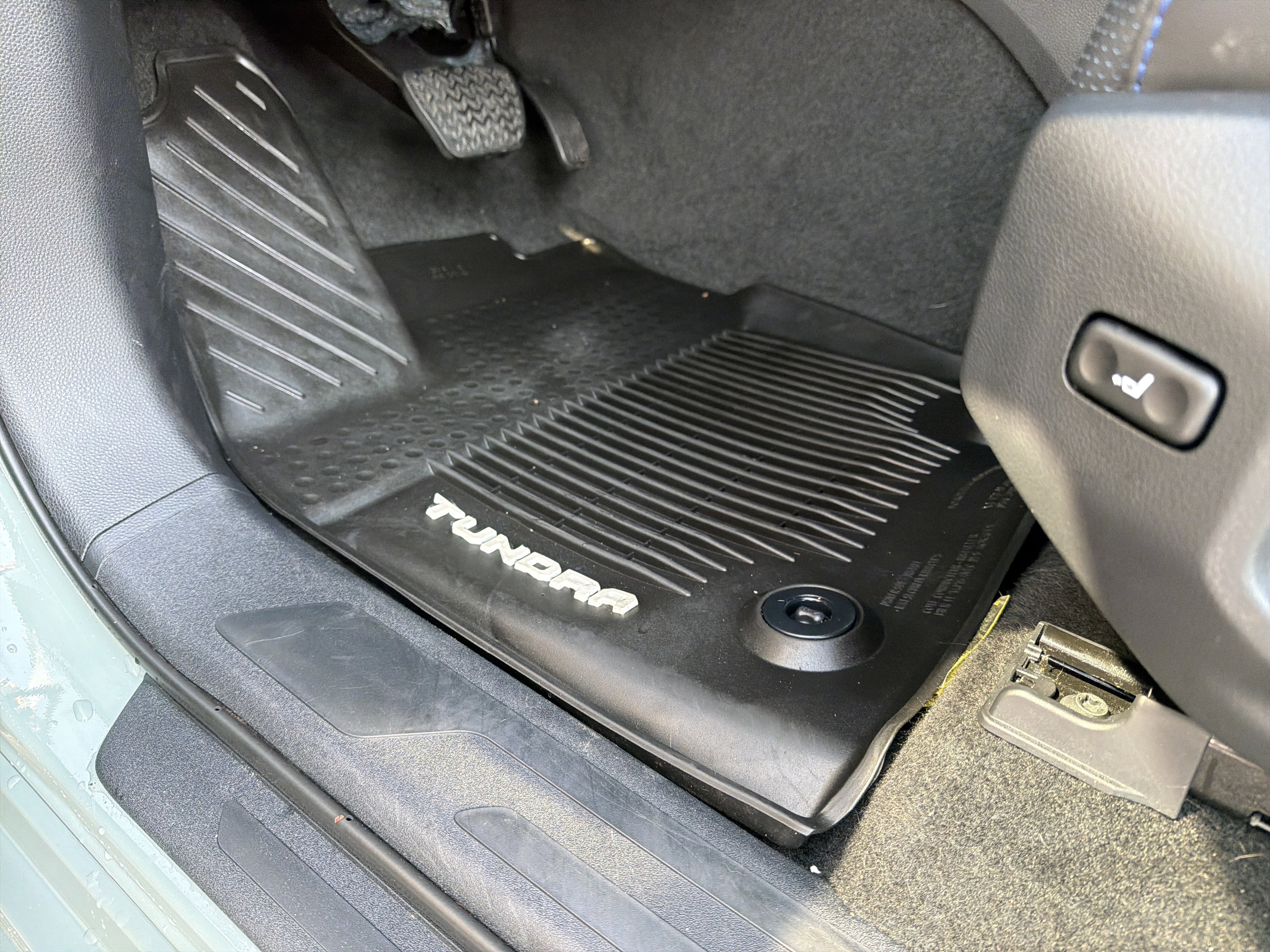 Used 2024 Toyota Tundra Platinum image 17