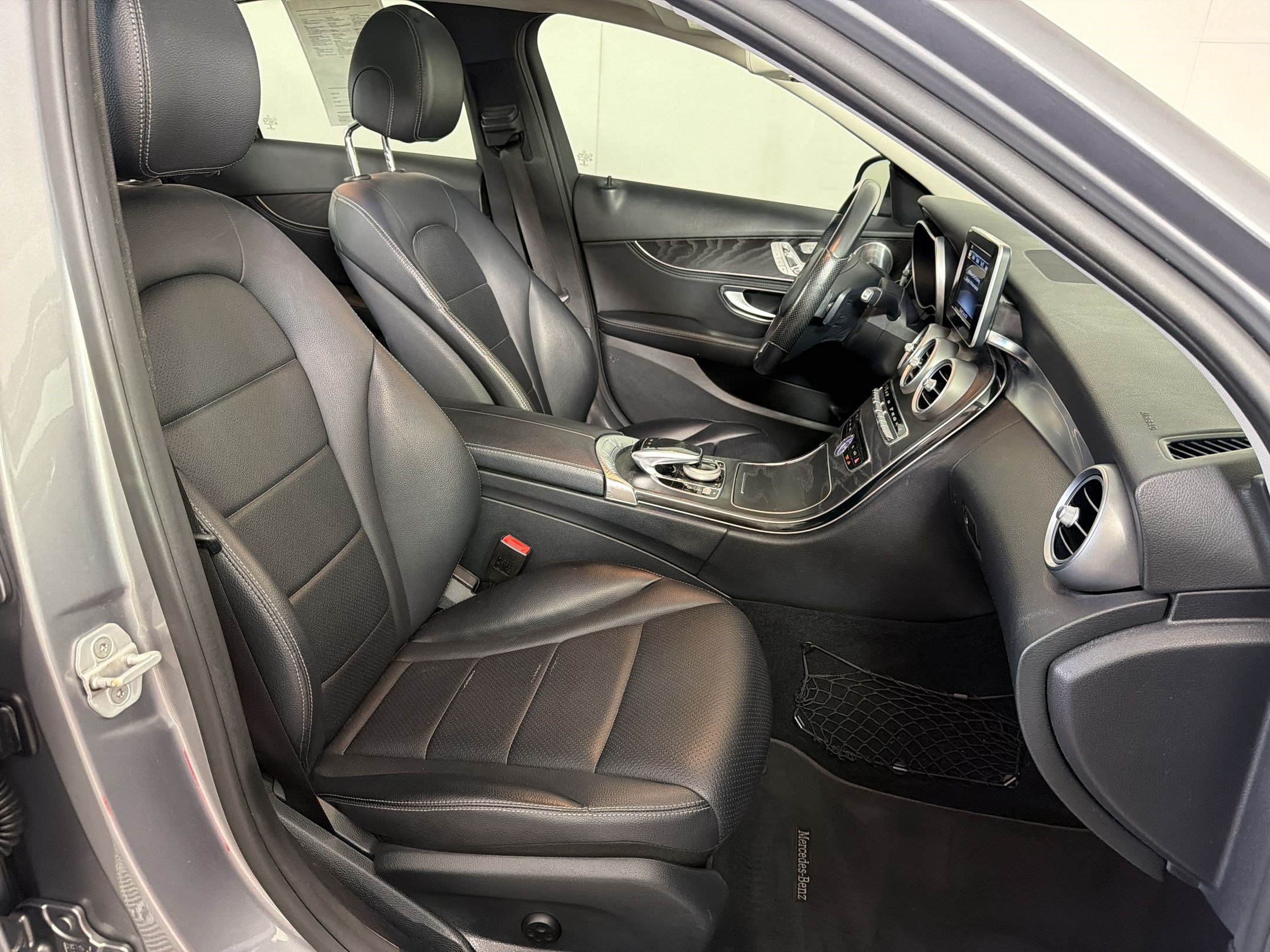 Used 2015 Mercedes-Benz C 300 4MATIC Sedan image 23