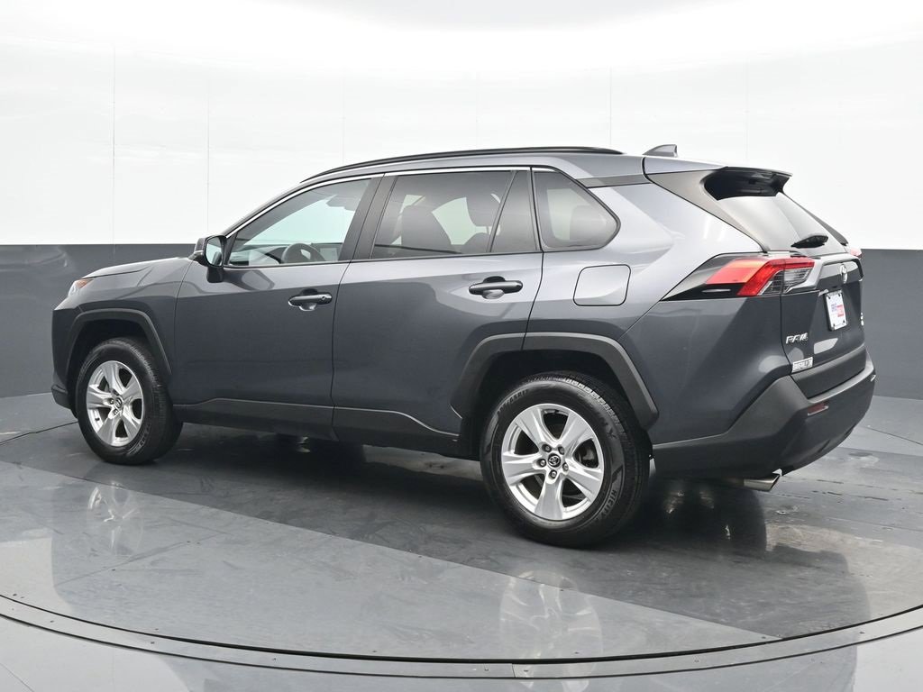 Used 2020 Toyota RAV4 XLE image 4