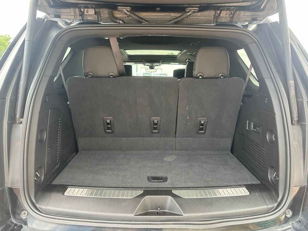 Used 2021 Chevrolet Tahoe High Country w/ Premium Package AWD/4WD image 29