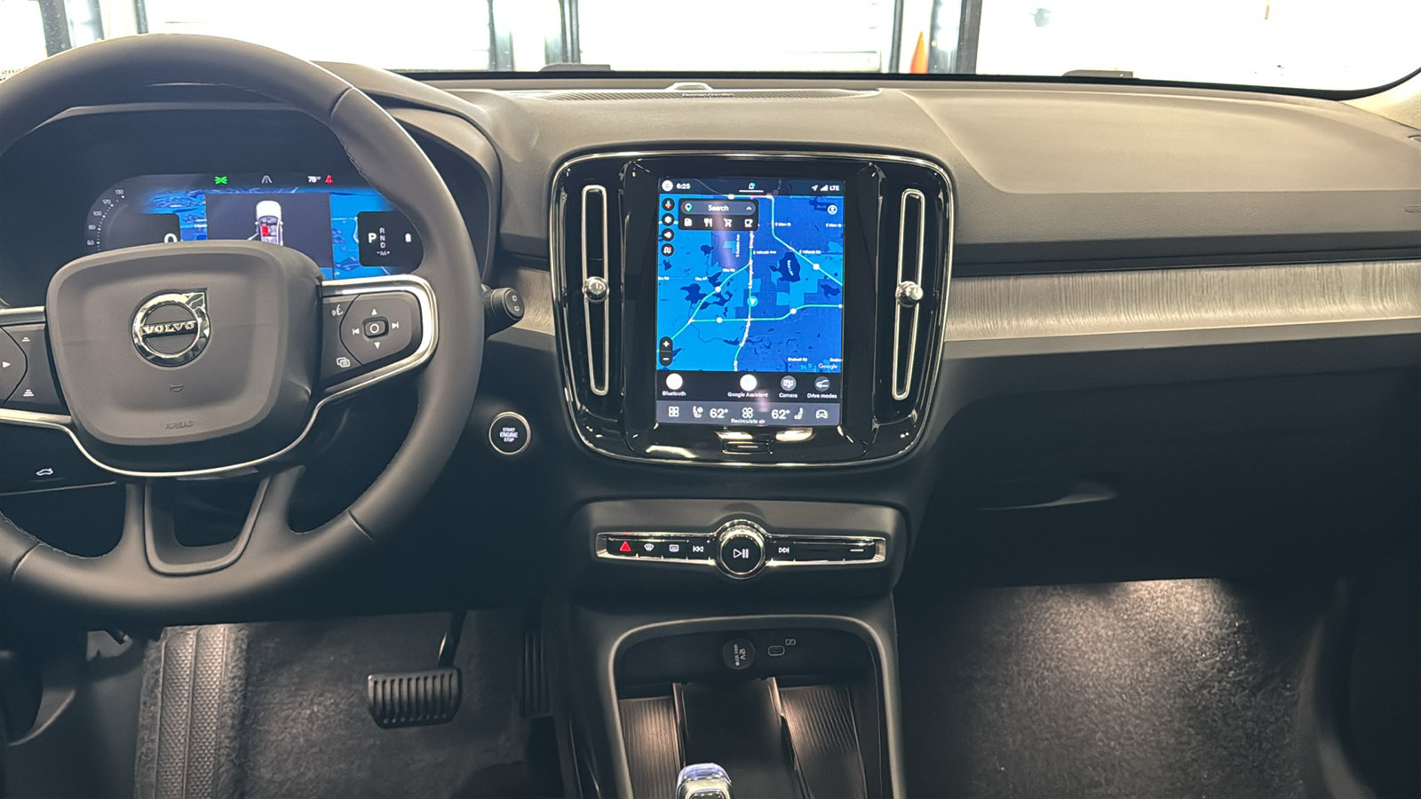 New 2026 Volvo XC40 B5 Ultra w/ Climate Package AWD/4WD image 11
