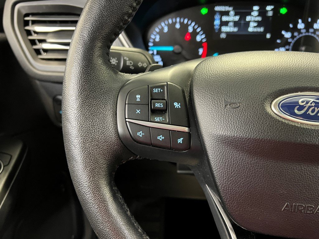 Used 2020 Ford Escape SEL image 32