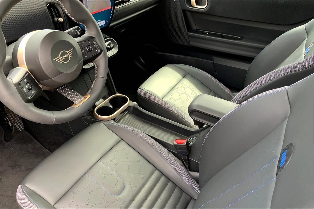Certified 2025 MINI Cooper S FWD image 18