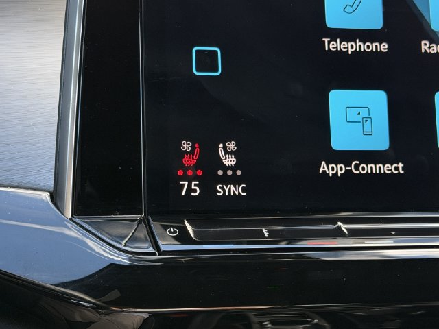 Used 2026 Volkswagen Atlas Cross Sport SE FWD image 21