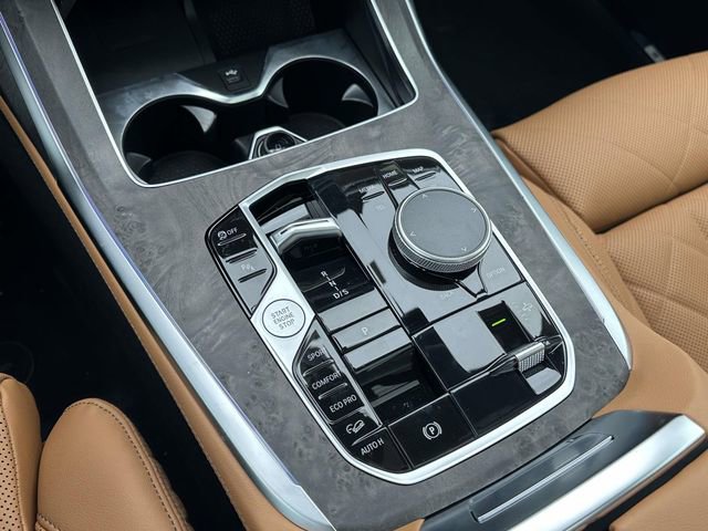 New 2026 BMW X7 xDrive40i w/ M Sport Package image 17