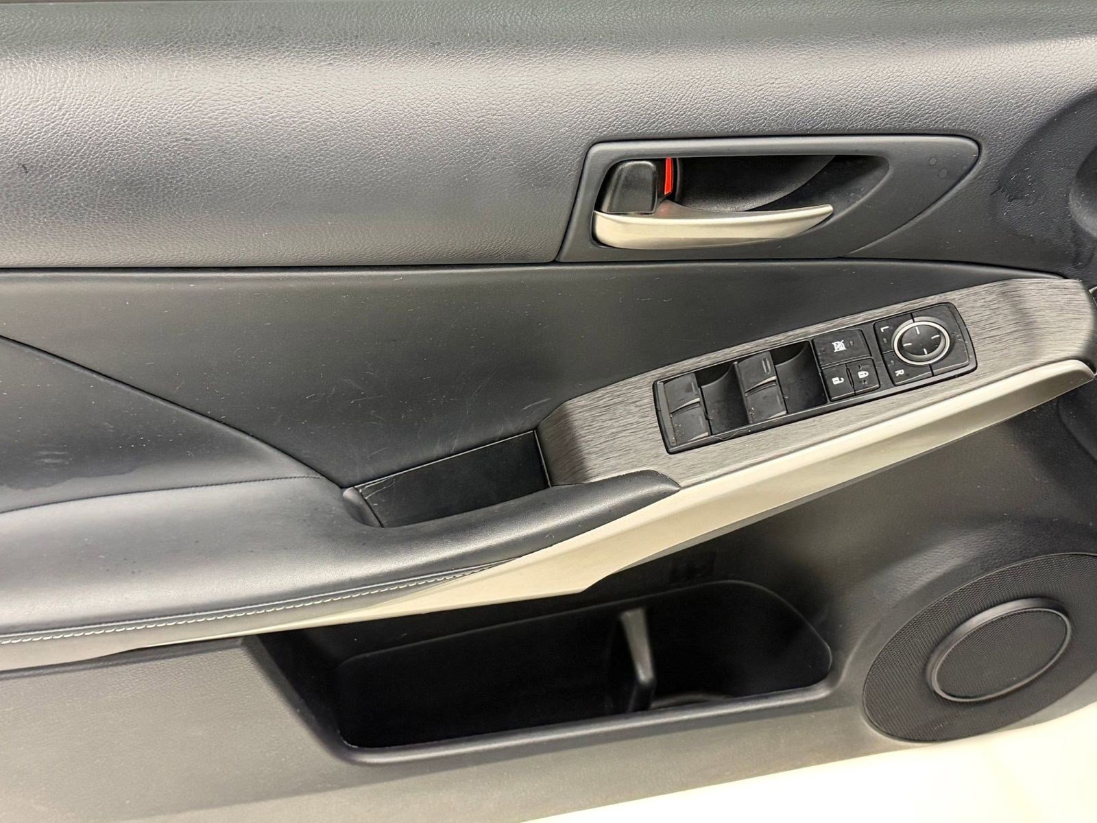 Used 2019 Lexus IS 350 F Sport AWD/4WD image 11