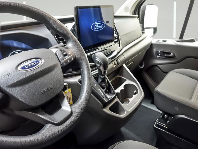 Used 2024 Ford Transit 350 XLT image 9
