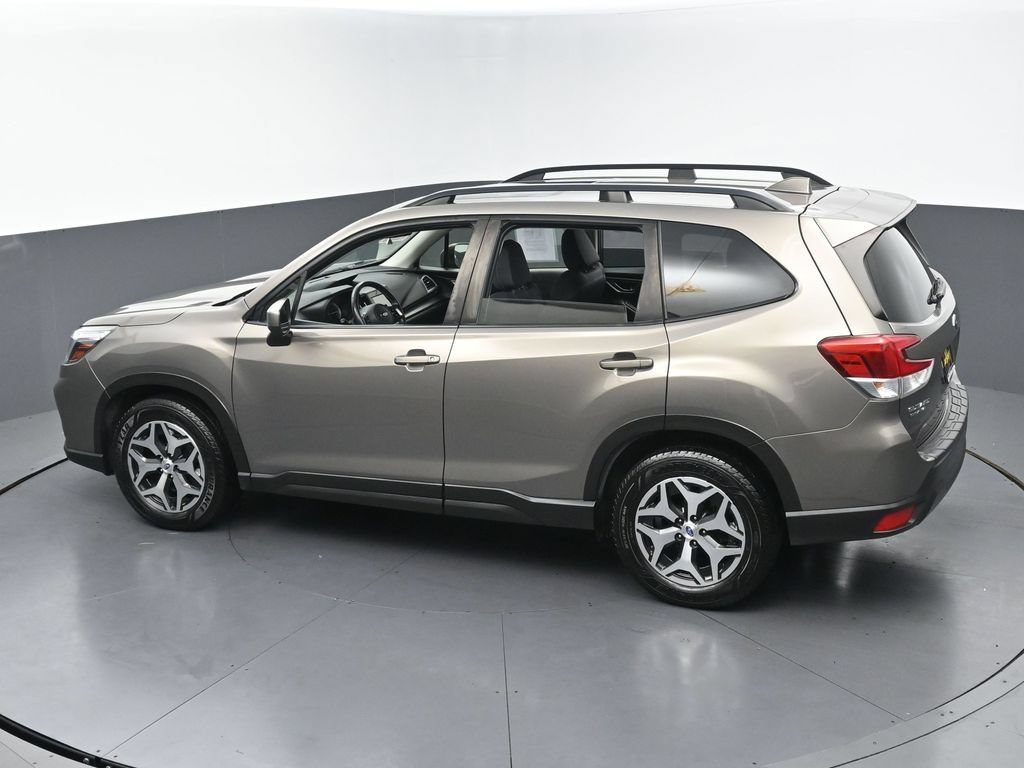 Used 2021 Subaru Forester Premium AWD/4WD image 43