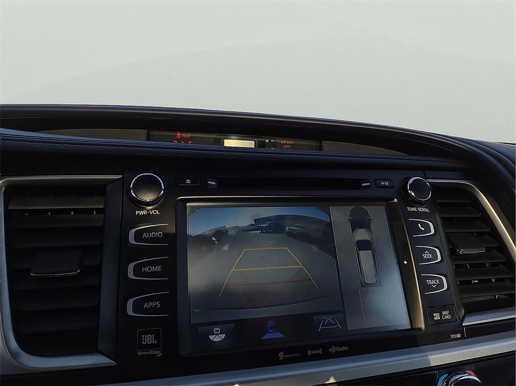 Used 2018 Toyota Highlander Limited image 17