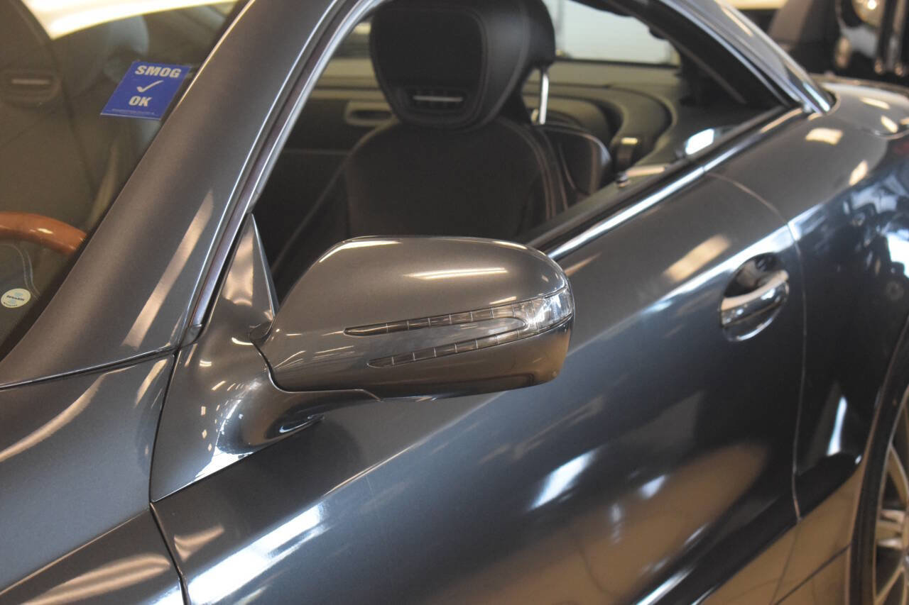Used 2012 Mercedes-Benz SL 550 image 14