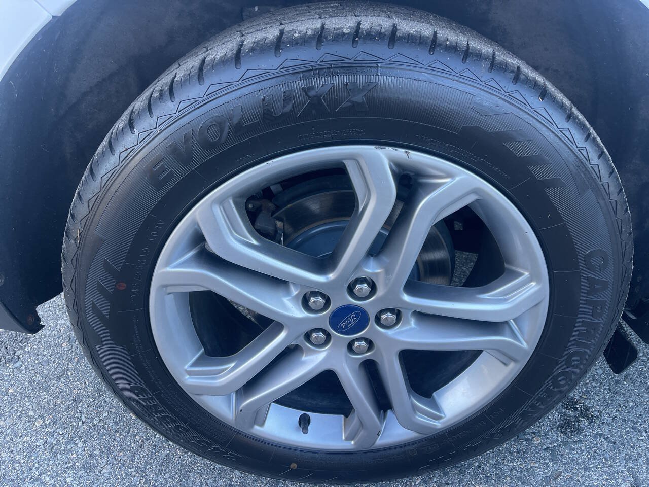 Used 2016 Ford Edge Titanium w/ Equipment Group 301A AWD/4WD image 31