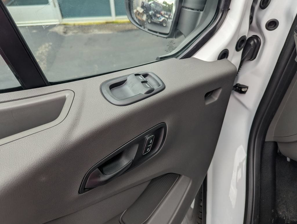New 2026 Ford Transit 250 148 High Roof AWD image 10