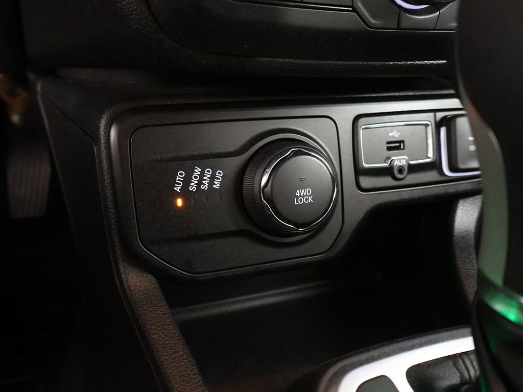 Used 2018 Jeep Renegade Latitude image 45