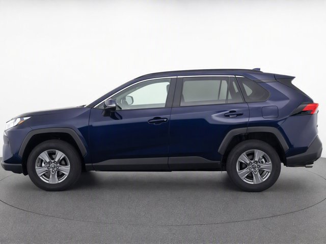 Used 2025 Toyota RAV4 XLE AWD/4WD image 6