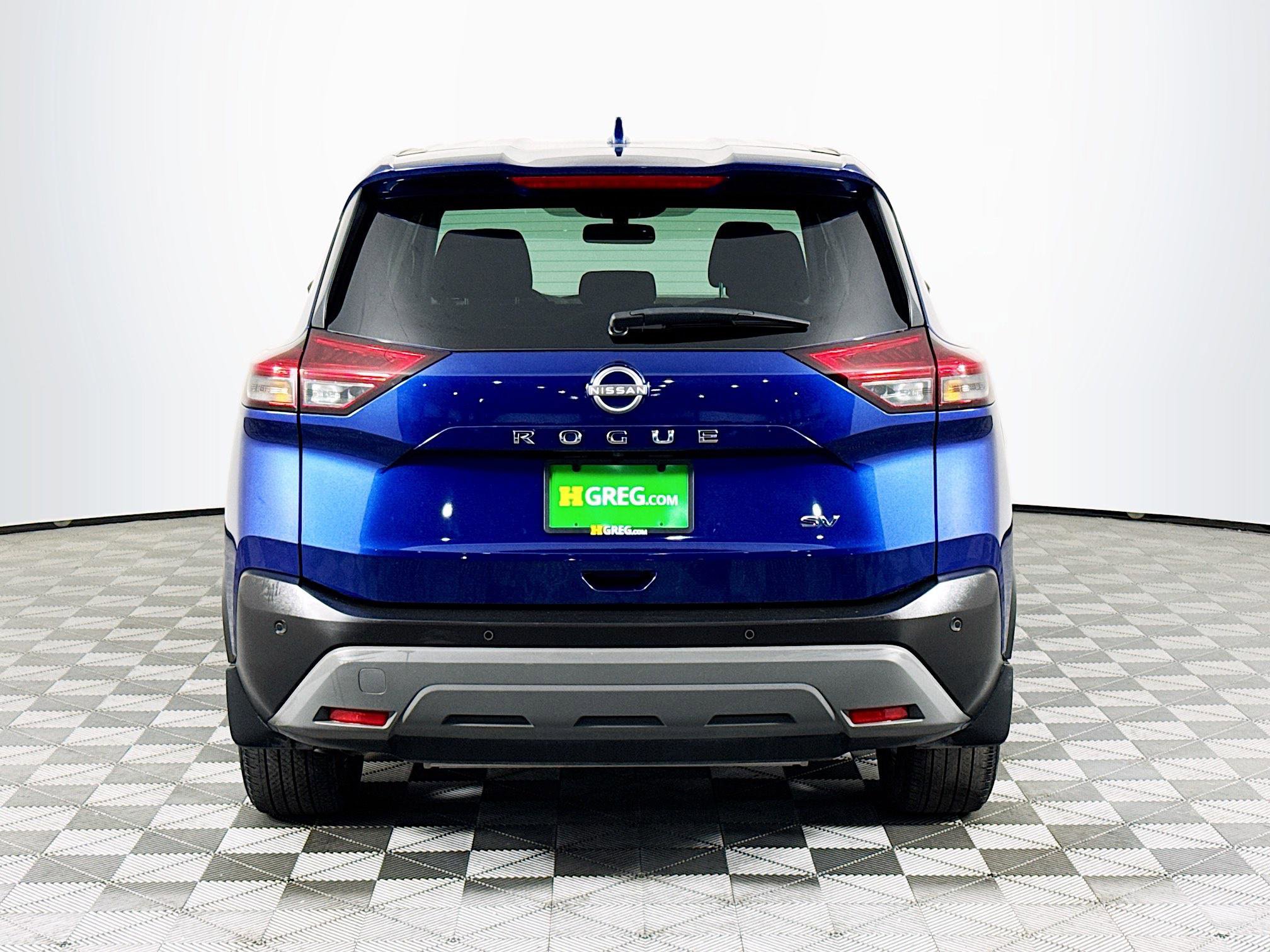 Used 2023 Nissan Rogue SV FWD image 8