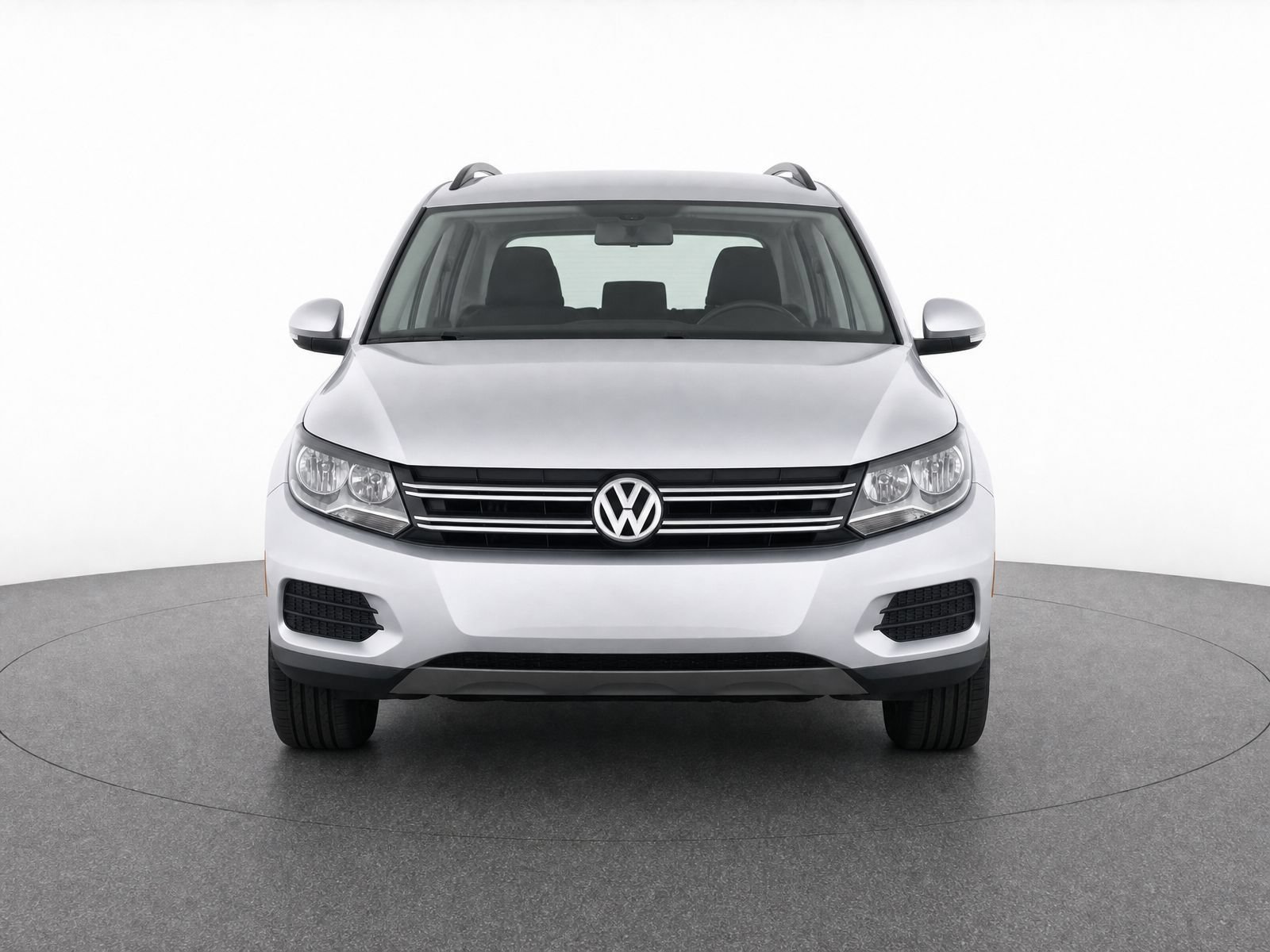 Used 2015 Volkswagen Tiguan S FWD image 8