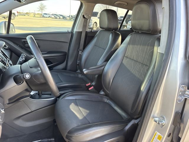 Certified 2021 Chevrolet Trax LT w/ LT Convenience Package image 22