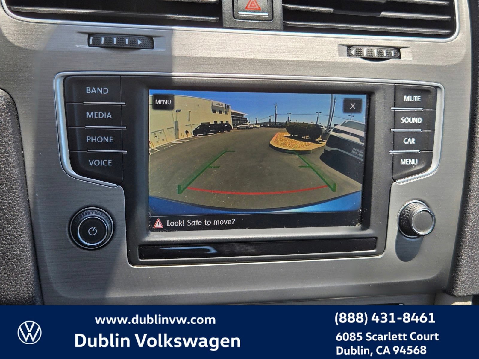 Used 2017 Volkswagen Golf SEL FWD image 15