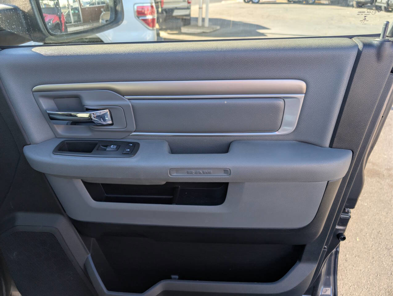 Used 2014 RAM 2500 SLT image 35