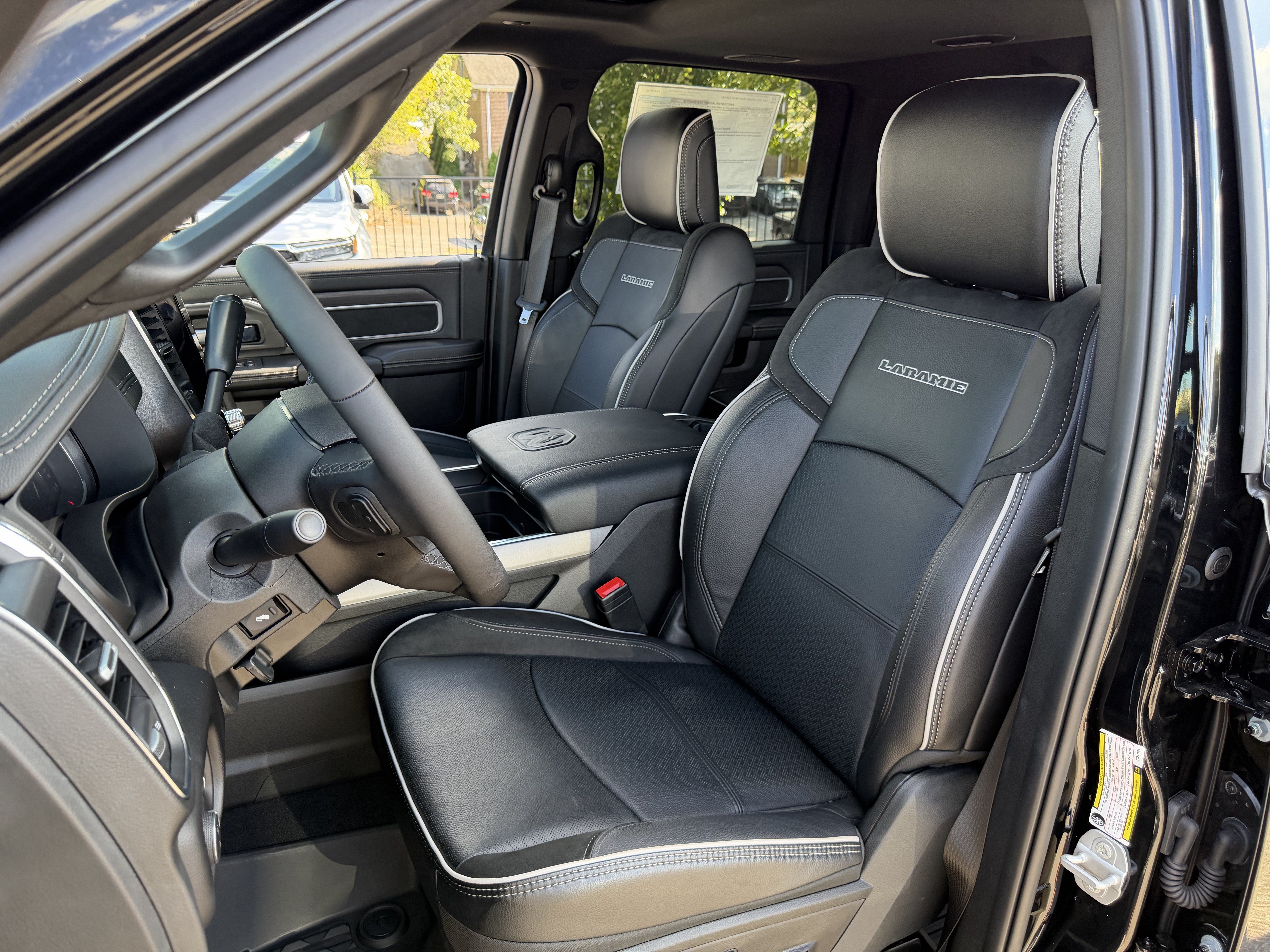 New 2026 RAM 3500 Laramie AWD/4WD image 16