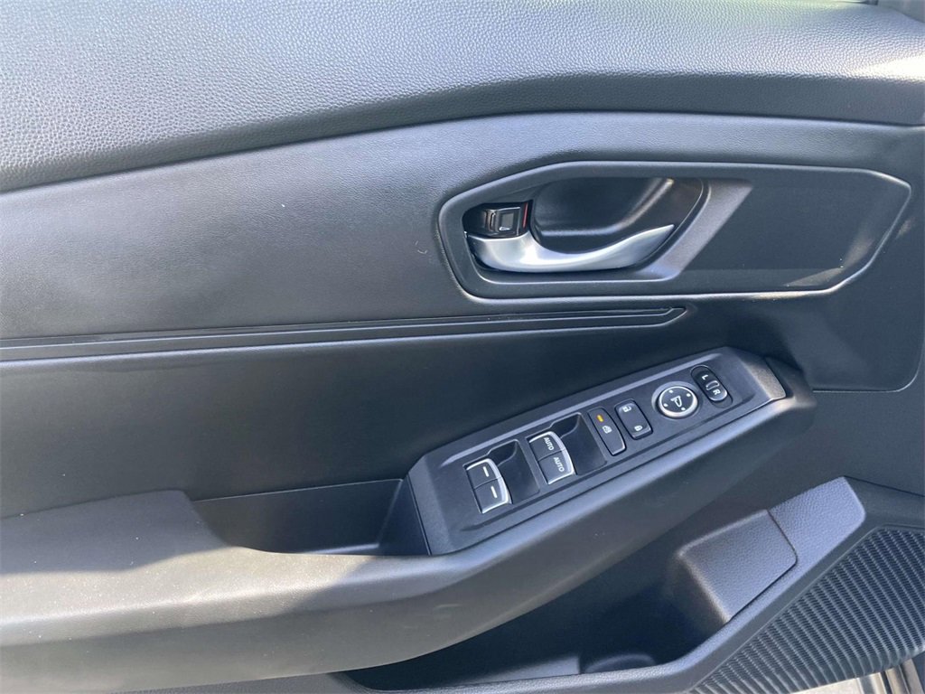 Used 2023 Honda Accord EX image 49