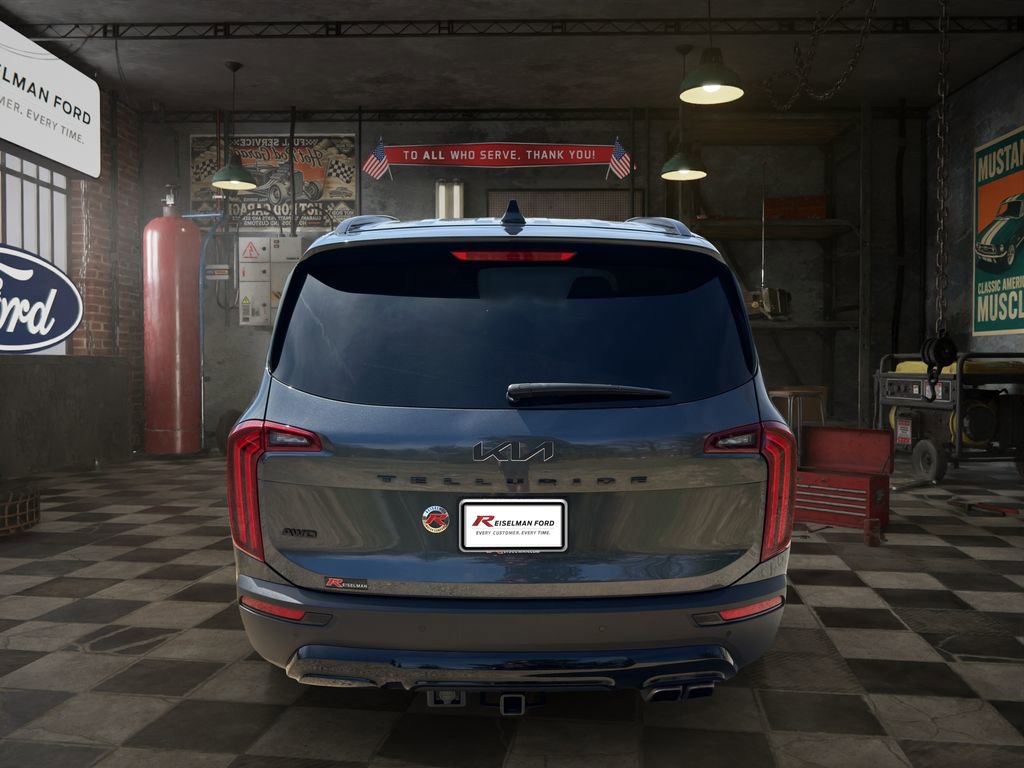 Used 2022 Kia Telluride EX w/ EX Premium Package image 5