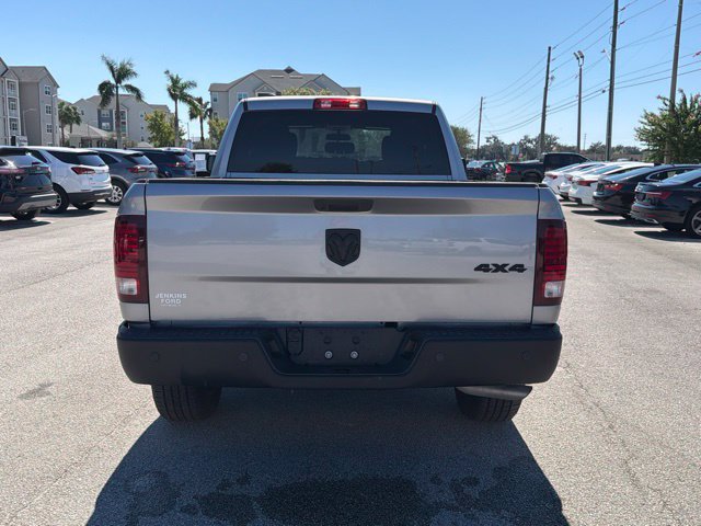 Used 2022 RAM 1500 Warlock AWD/4WD image 4