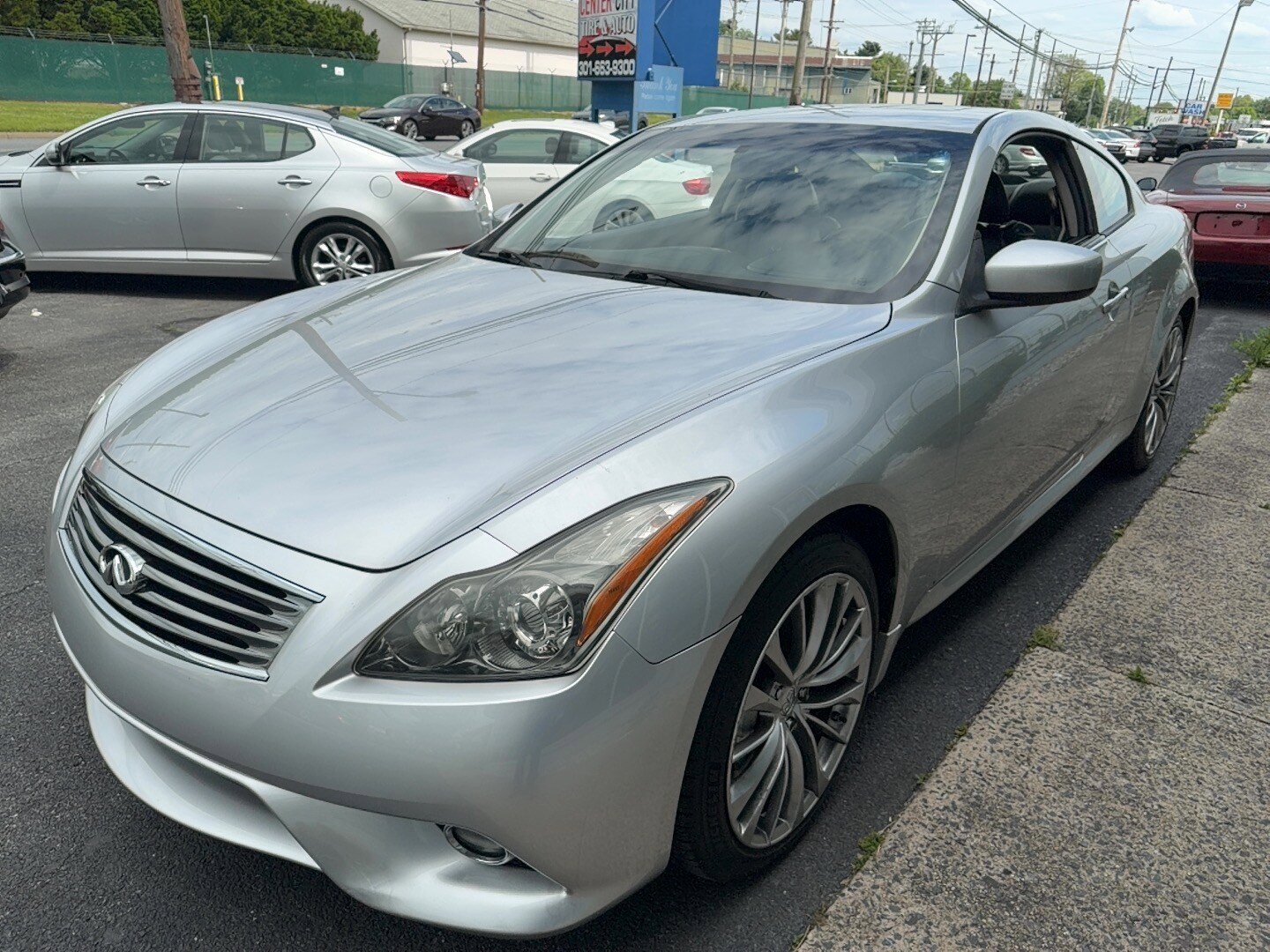 Used 2011 INFINITI G37 x Coupe w/ Premium Pkg AWD/4WD image 5