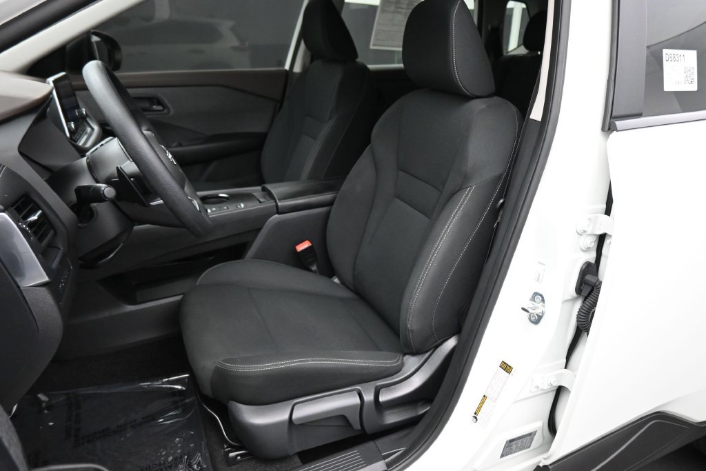 Used 2023 Nissan Rogue S FWD image 13