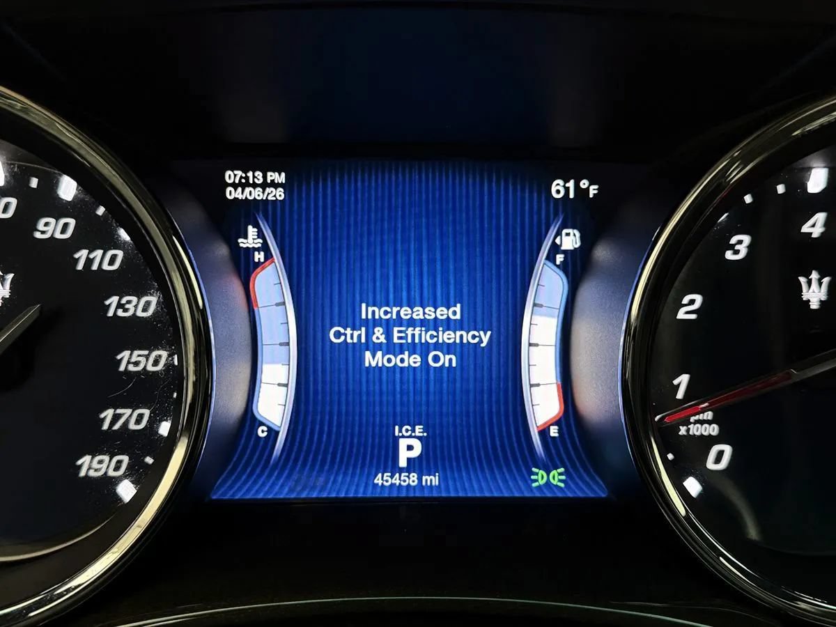 Used 2014 Maserati Quattroporte S Q4 AWD/4WD image 12