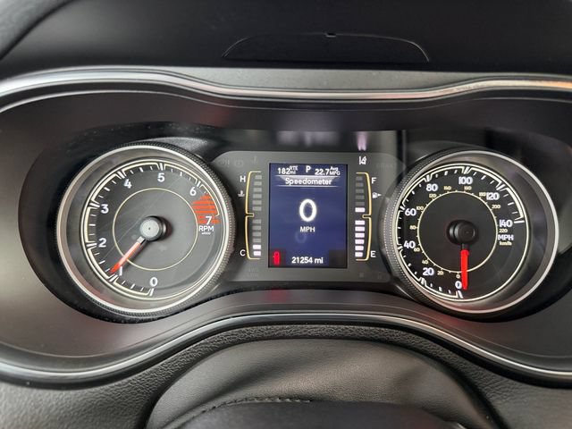 Used 2021 Jeep Cherokee Latitude Plus AWD/4WD image 25