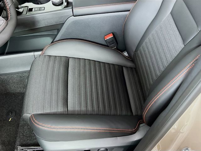 New 2026 Nissan Rogue SV image 17