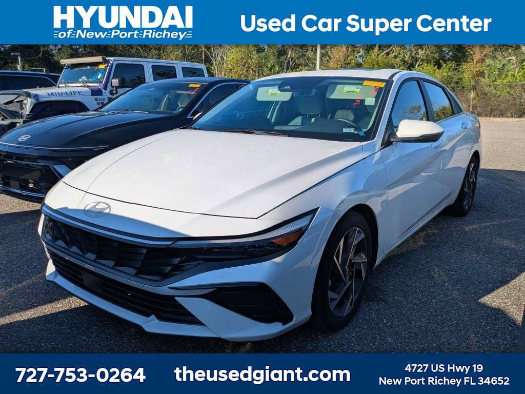 Used 2025 Hyundai Elantra Limited w/ Cargo Package