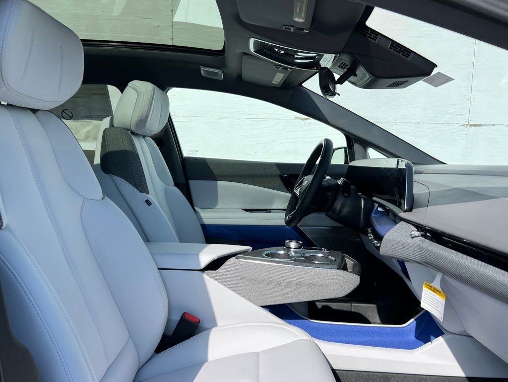 New 2026 Cadillac Optiq Luxury 1 image 23