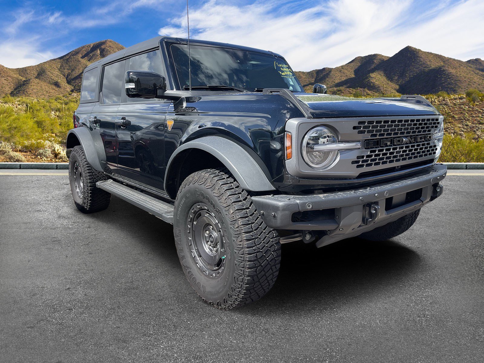 Used 2024 Ford Bronco Badlands AWD/4WD image 3