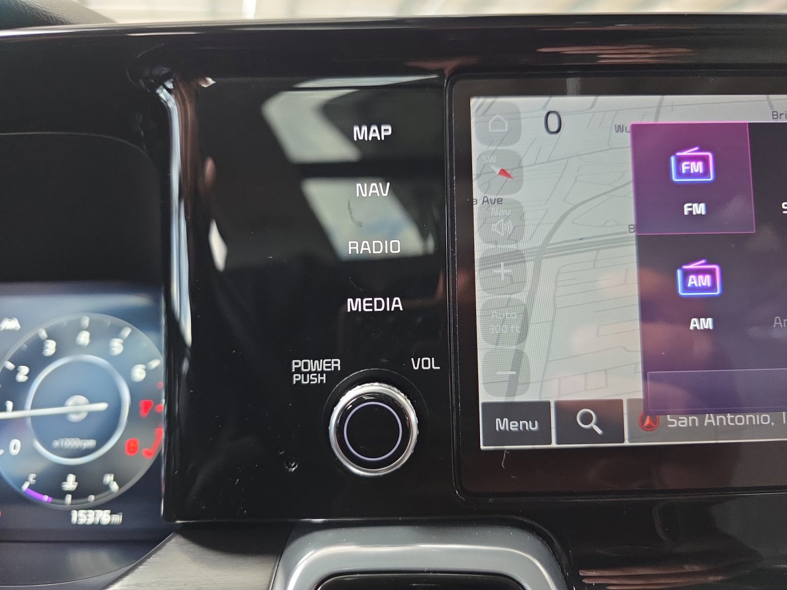 Certified 2023 Kia Sorento SX image 15