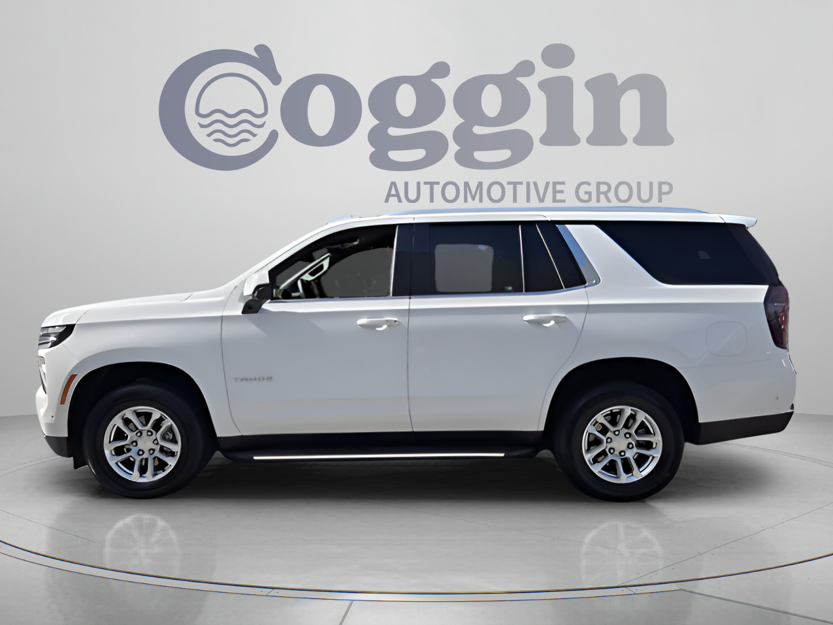 Used 2025 Chevrolet Tahoe LT AWD/4WD image 2