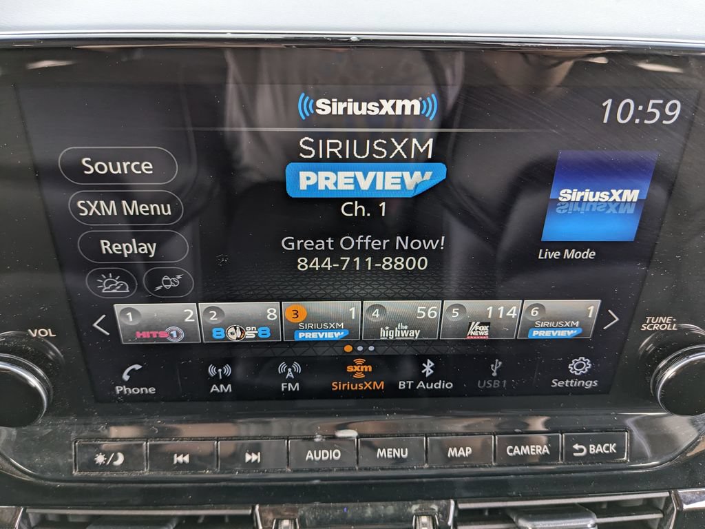 Used 2024 Nissan Pathfinder SL w/ SL Premium Package FWD image 28