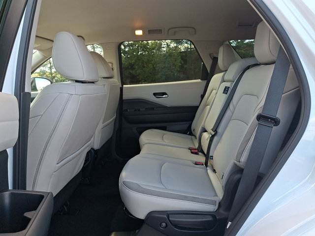 Certified 2026 Nissan Pathfinder SL AWD/4WD image 10