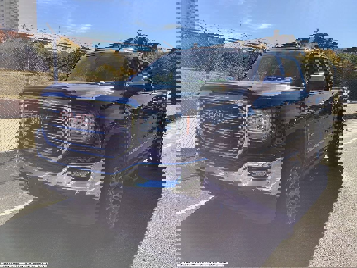 Used 2018 GMC Sierra 1500 SLT w/ Texas SLT Premium Package image 3